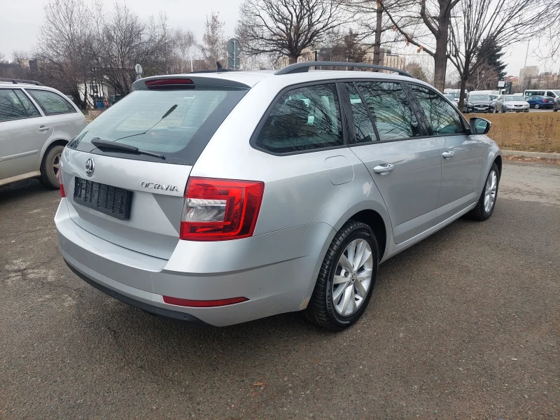 Skoda Octavia 2, 0TDI NAVI DSG, снимка 4 - Автомобили и джипове - 49143613