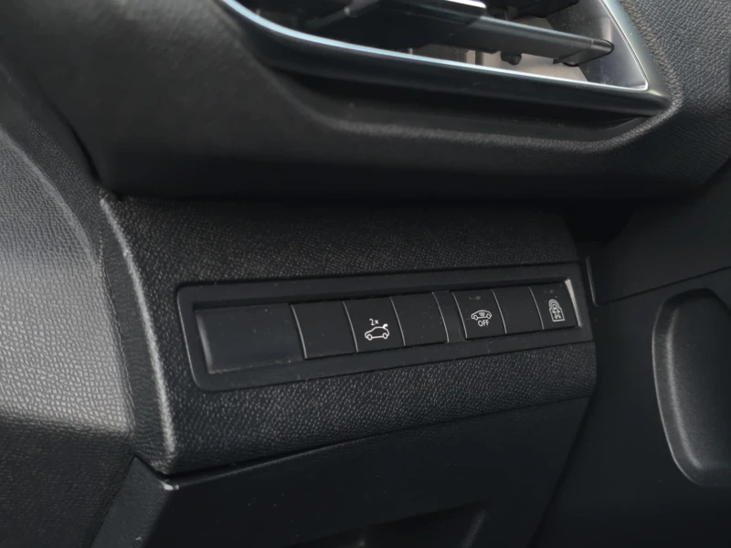 Peugeot 5008 GT LINE, снимка 12 - Автомобили и джипове - 52393746