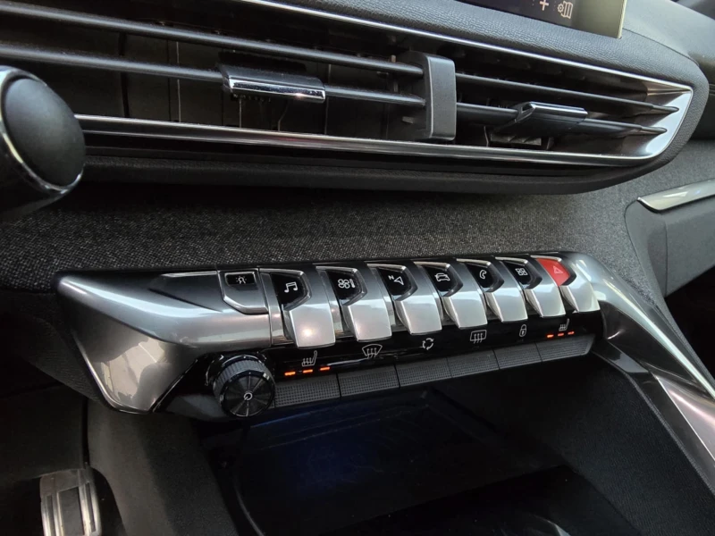 Peugeot 5008 GT LINE, снимка 14 - Автомобили и джипове - 52393746