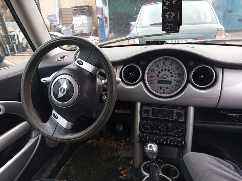 Mini Cooper 1.6 I 90 cc TOP SUSTOQNIE, снимка 8 - Автомобили и джипове - 52540839