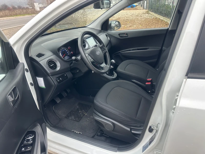 Hyundai I10, снимка 7 - Автомобили и джипове - 52852130