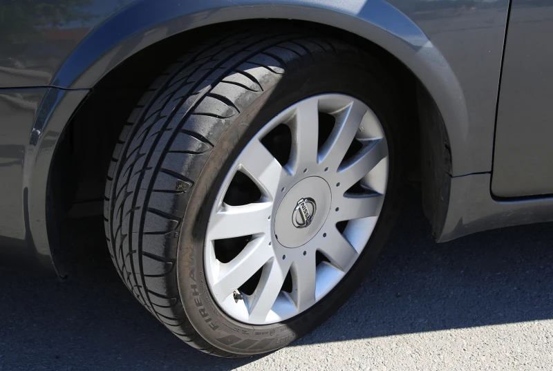 Nissan Primera, снимка 6 - Автомобили и джипове - 52865776