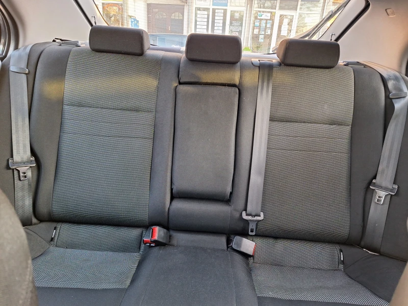 Nissan Primera, снимка 7 - Автомобили и джипове - 52865776