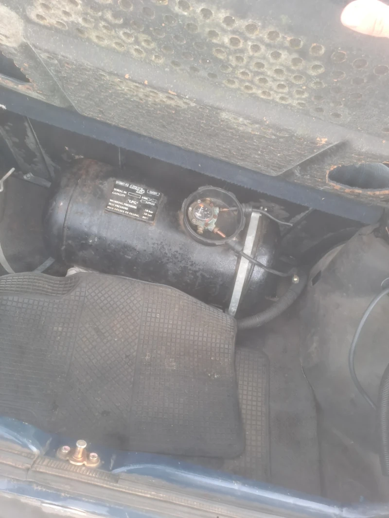 VW Golf GL, снимка 9 - Автомобили и джипове - 53357516