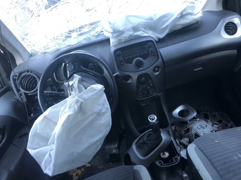 Toyota Aygo 1.0 vvti 1KR на части - 11 лв. - 92892913 | Car24.bg