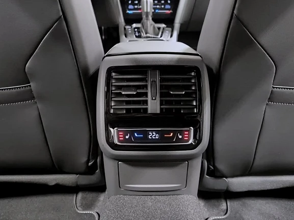 VW Arteon Shooting Brake 2.0 TSI 4Motion = R-Line = Гаранция, снимка 12 - Автомобили и джипове - 54138957