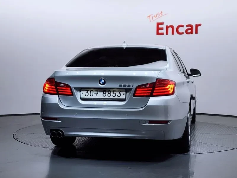 BMW 528 i, снимка 4 - Автомобили и джипове - 54591254