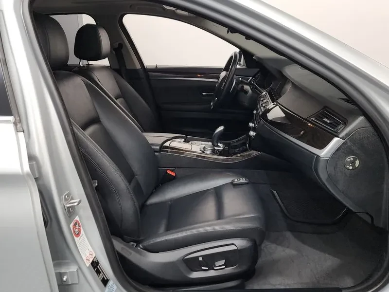BMW 528 i, снимка 11 - Автомобили и джипове - 54591254