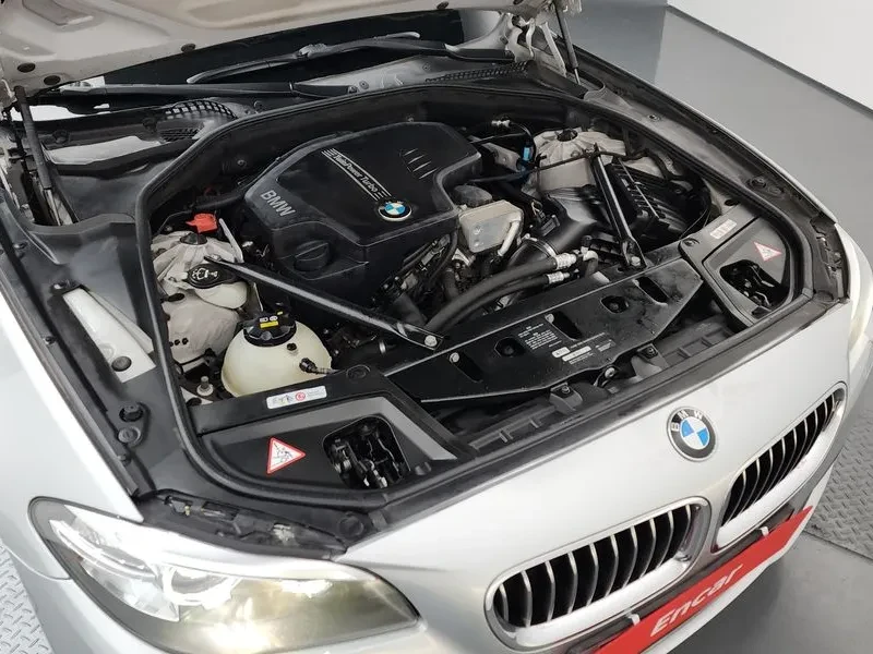 BMW 528 i, снимка 6 - Автомобили и джипове - 54591254
