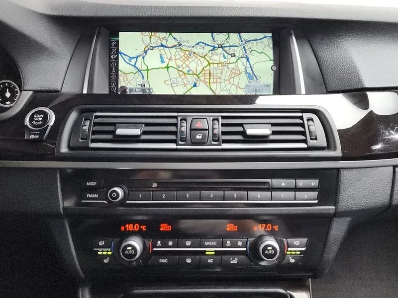 BMW 528 i, снимка 14 - Автомобили и джипове - 54591254