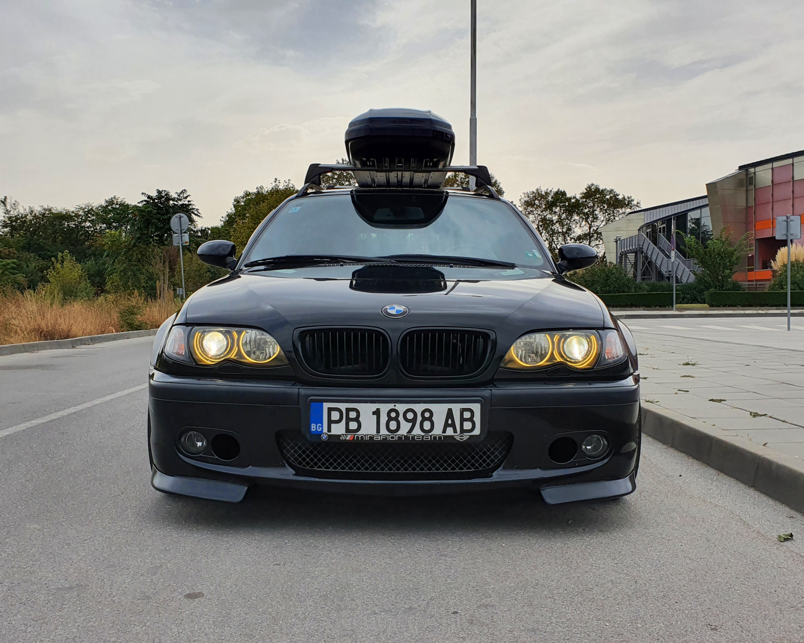 BMW 320 M54 2.2 - изображение 1