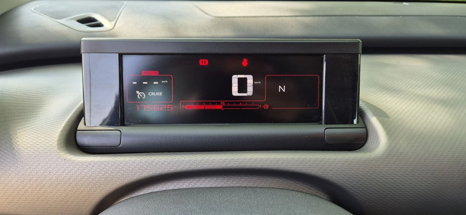 Citroen C4 Cactus 1.2-86кс.АВТОМАТ | Mobile.bg — изображение 14