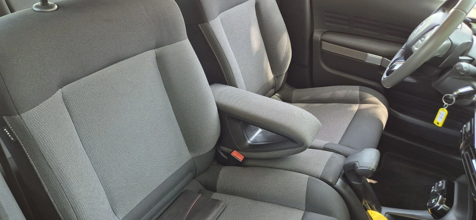 Citroen C4 Cactus 1.2-86кс.АВТОМАТ | Mobile.bg — изображение 11