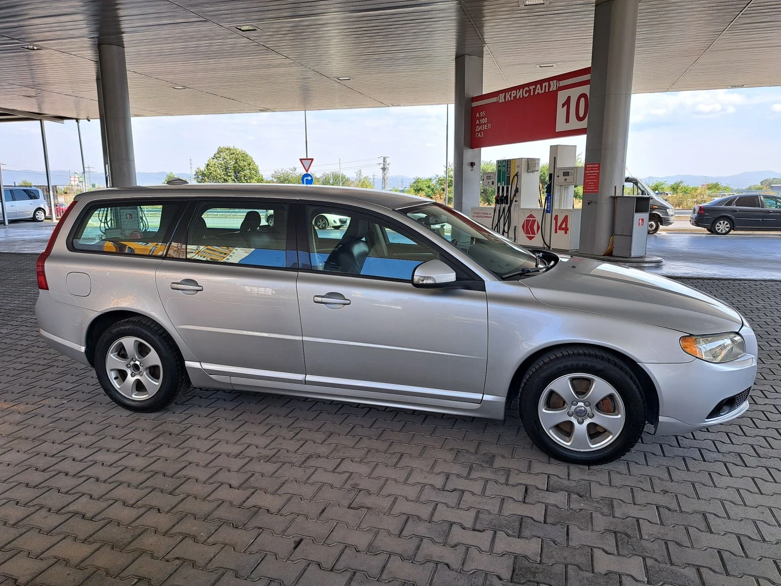 Volvo V70 2.4D 185ps.D5 ITALIA - изображение 8