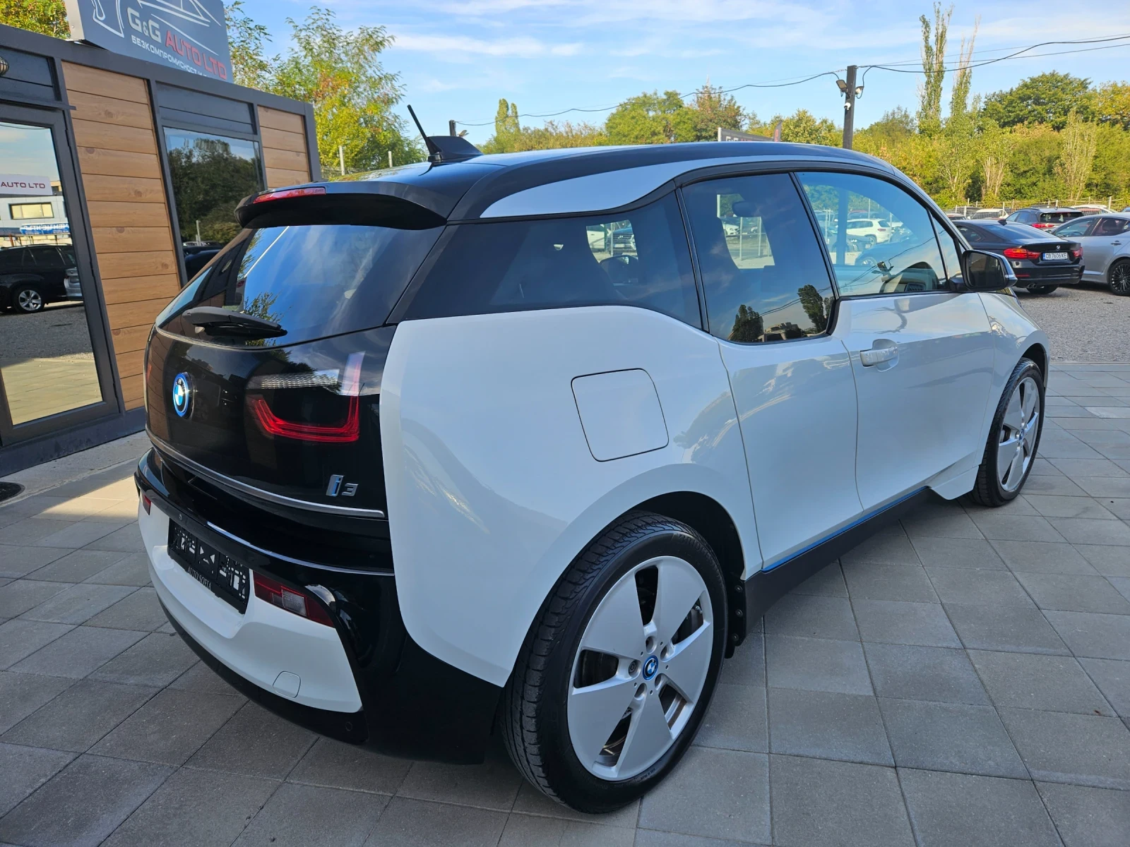 BMW i3 120 Ah - изображение 7