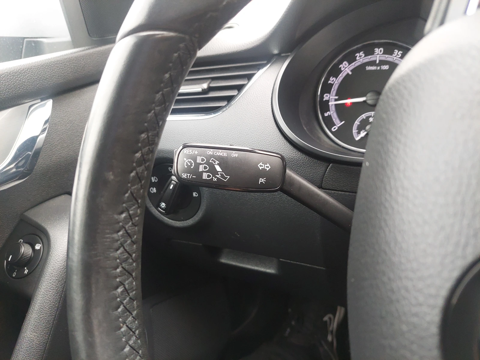 Skoda Octavia 2, 0TDI NAVI DSG | Mobile.bg   13