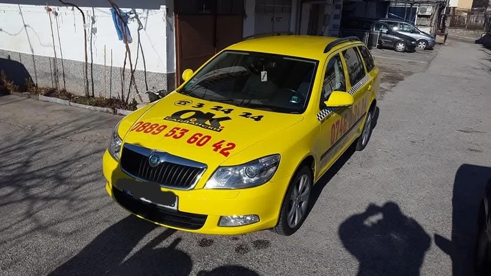 Skoda Octavia Продава се действащо такси с още пълни 2 години (д - изображение 4