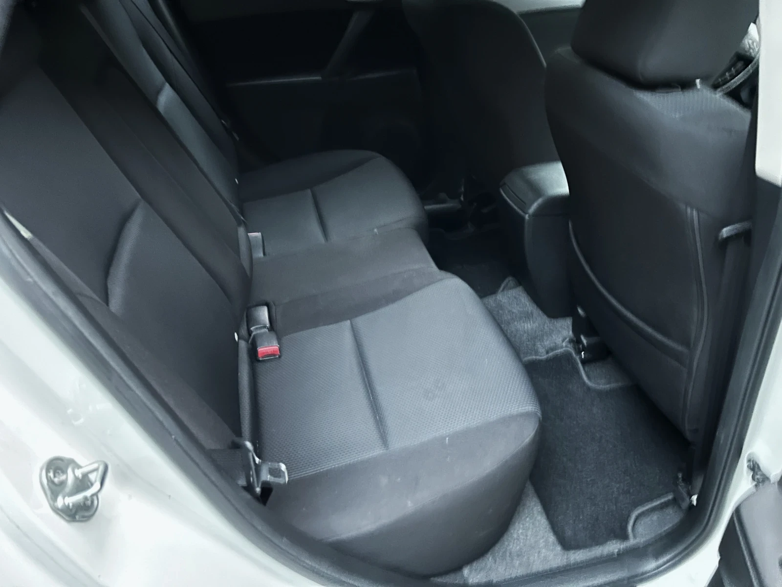 Mazda 3 1.6HDi* Face* EURO5 - изображение 10