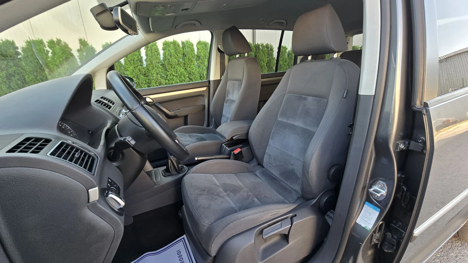 VW Touran 2.0tdi 140k.c* 6+ 1места* ЛИЗИНГ - изображение 9