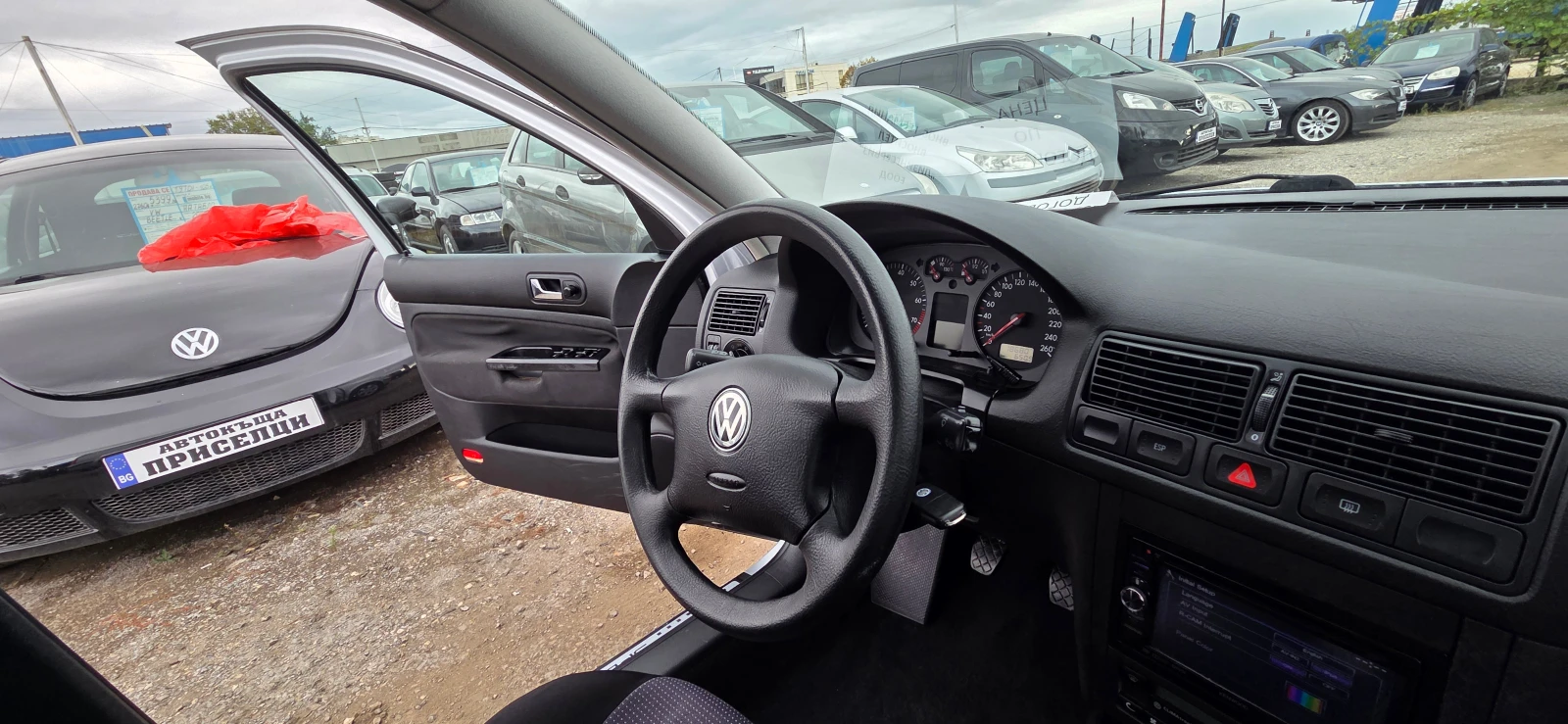 VW Golf 1.6  | Mobile.bg   11