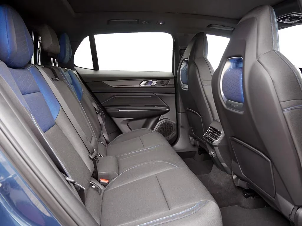 LynkCo 01 1.5PHEV/261HP/PANO/360/MEMO/LED/DIGI/KLESS/528g | Mobile.bg   14