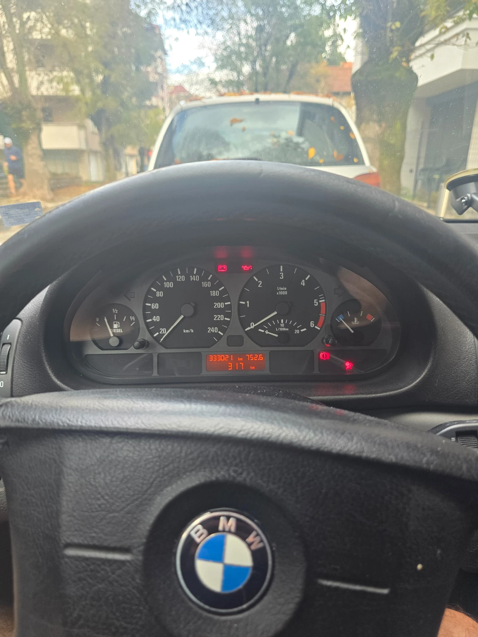 BMW 320 D - изображение 10