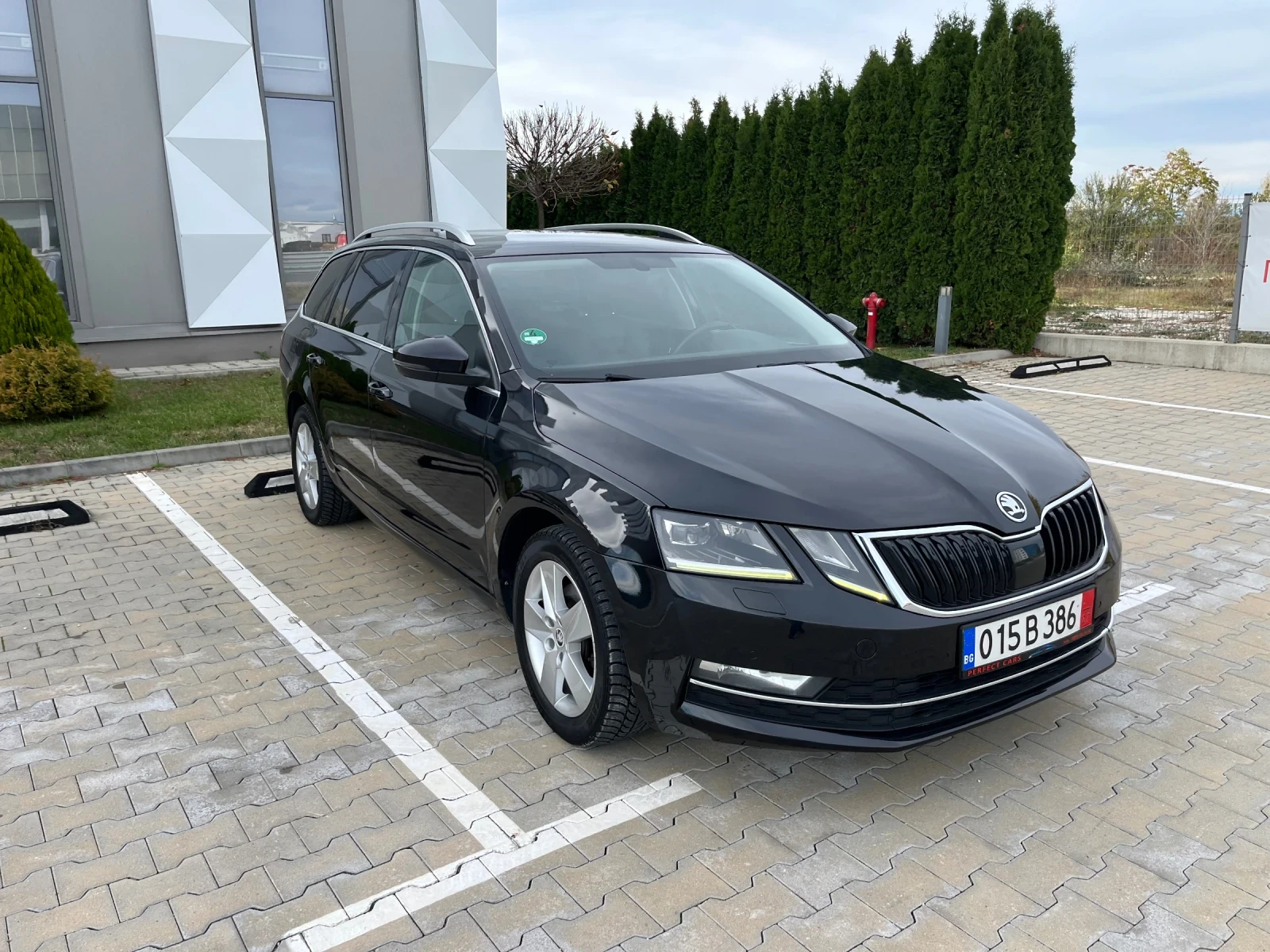 Skoda Octavia 1.4g-tec Заводски метам!!Кожа!!Нави!!Автомат!!Full - изображение 3