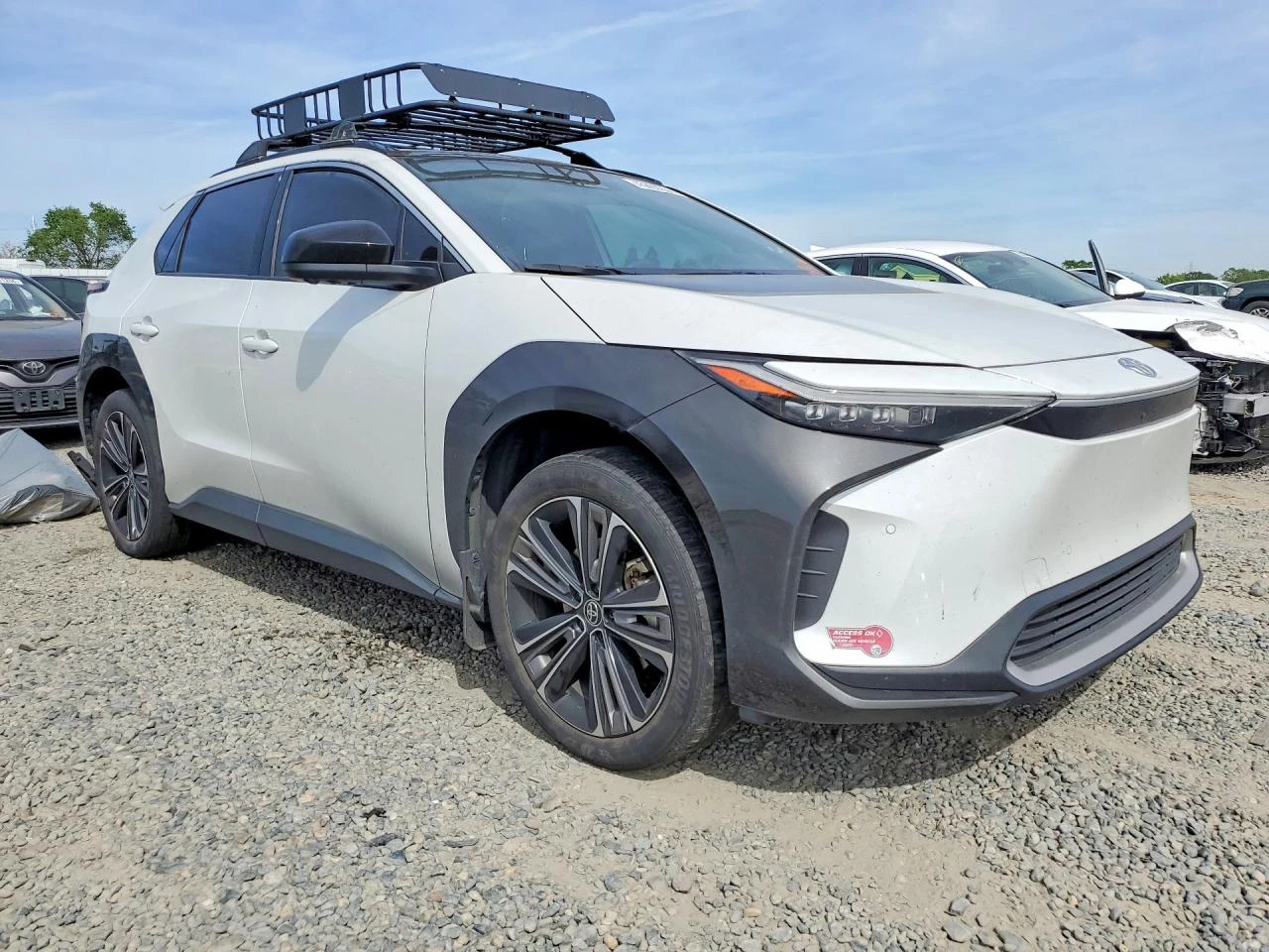 Toyota bZ4X * LIMITED* КОЖА* ПОДГРЕВ* AWD* PANORAMA* , снимка 4 - Автомобили и джипове - 53936618