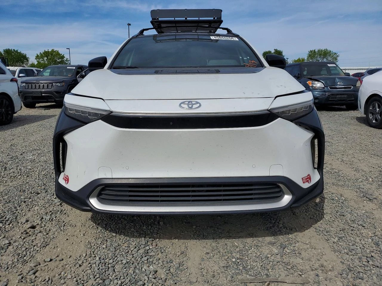 Toyota bZ4X * LIMITED* КОЖА* ПОДГРЕВ* AWD* PANORAMA* , снимка 5 - Автомобили и джипове - 53936618