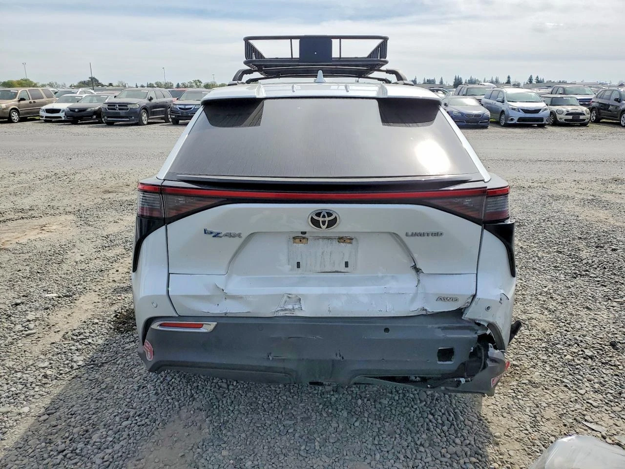 Toyota bZ4X * LIMITED* КОЖА* ПОДГРЕВ* AWD* PANORAMA* , снимка 6 - Автомобили и джипове - 53936618