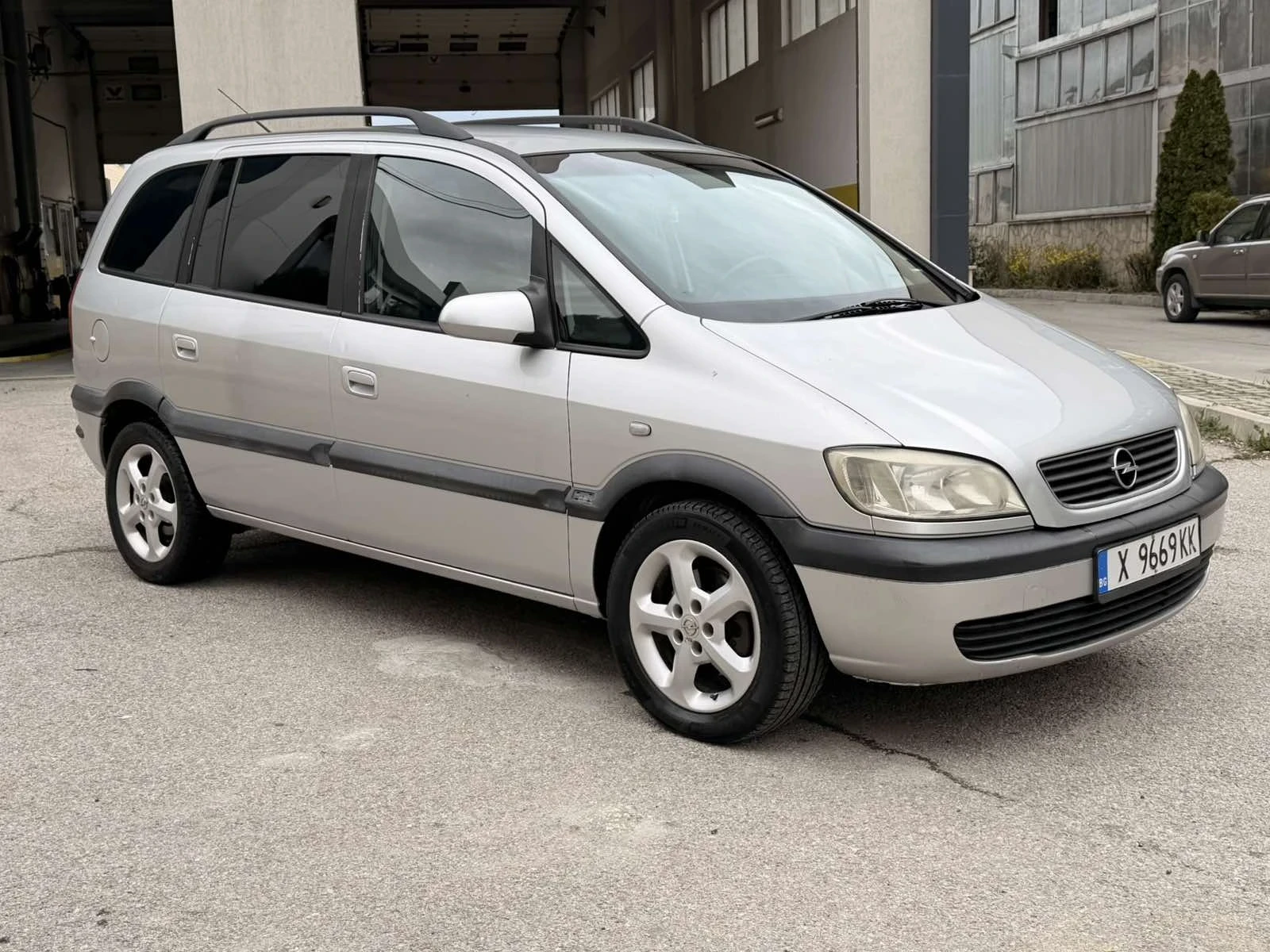 Opel Zafira 2.0 DTI/101 6+ 1, снимка 10 - Автомобили и джипове - 54153525