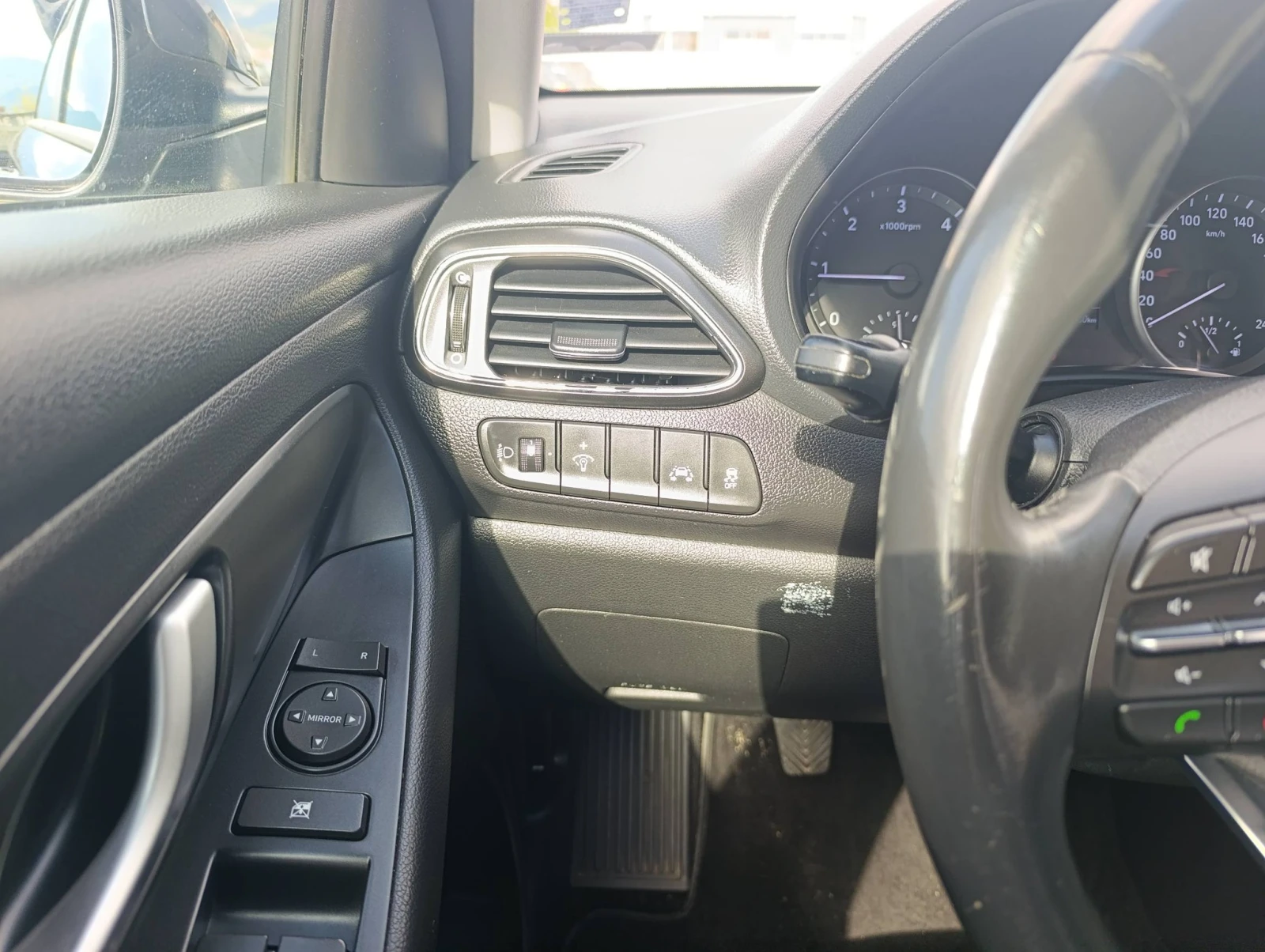 Hyundai I30 1.6 CRDi | Mobile.bg � ����������� 16
