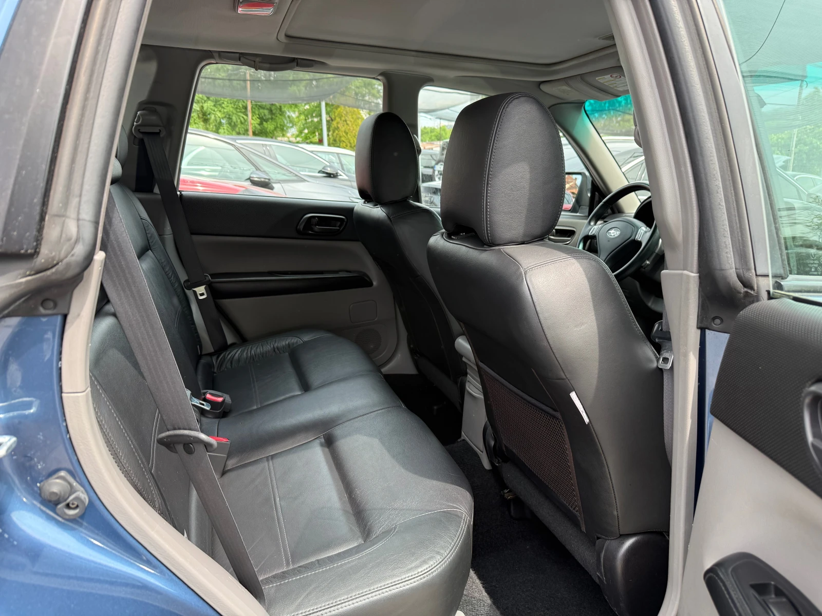 Subaru Forester 2.0 AWD🇨🇭, снимка 14 - Автомобили и джипове - 54754086