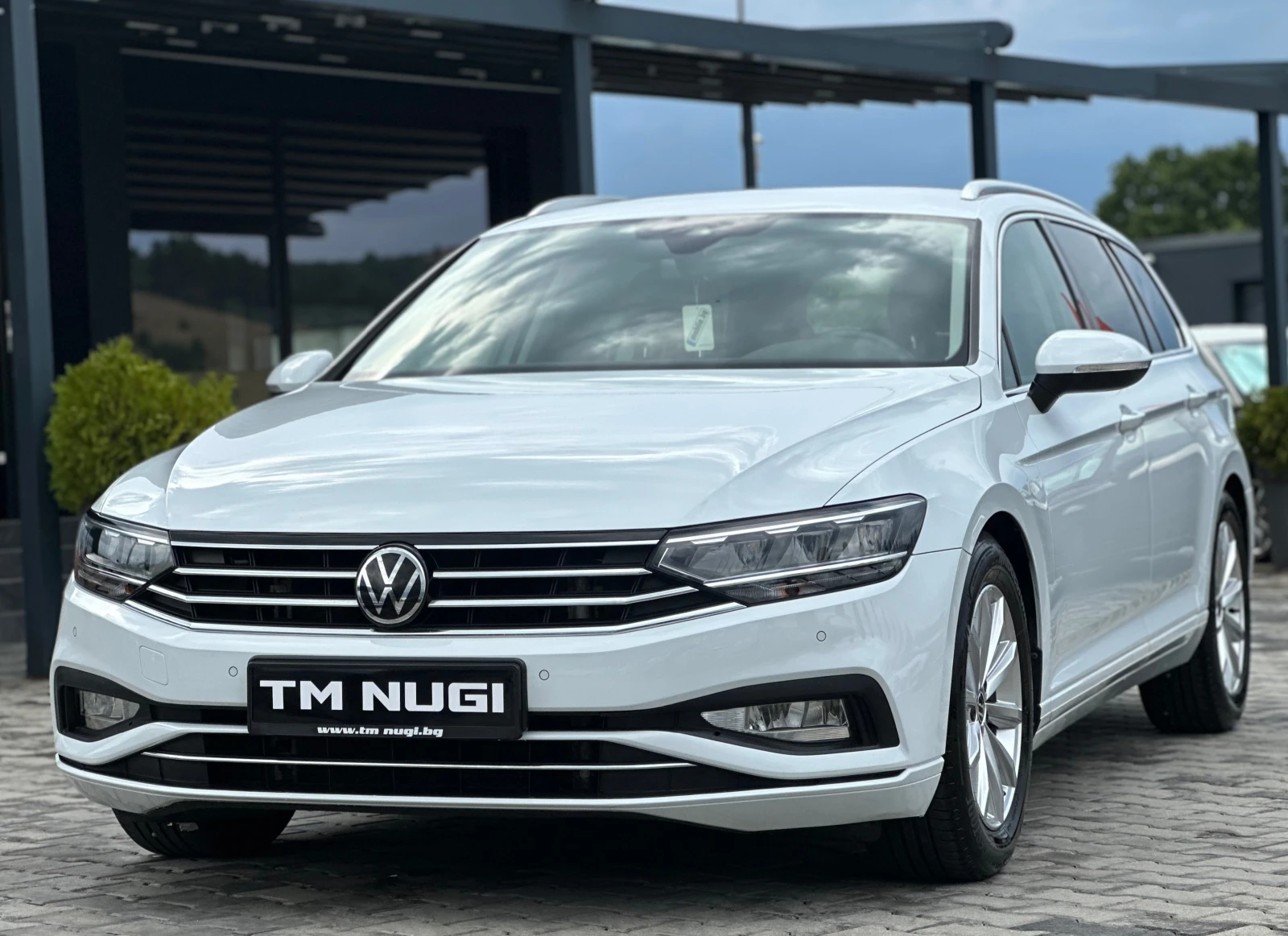 VW Passat FACE* COMFORT LINE * LED* NAVI* TOP* , снимка 3 - Автомобили и джипове - 55123362