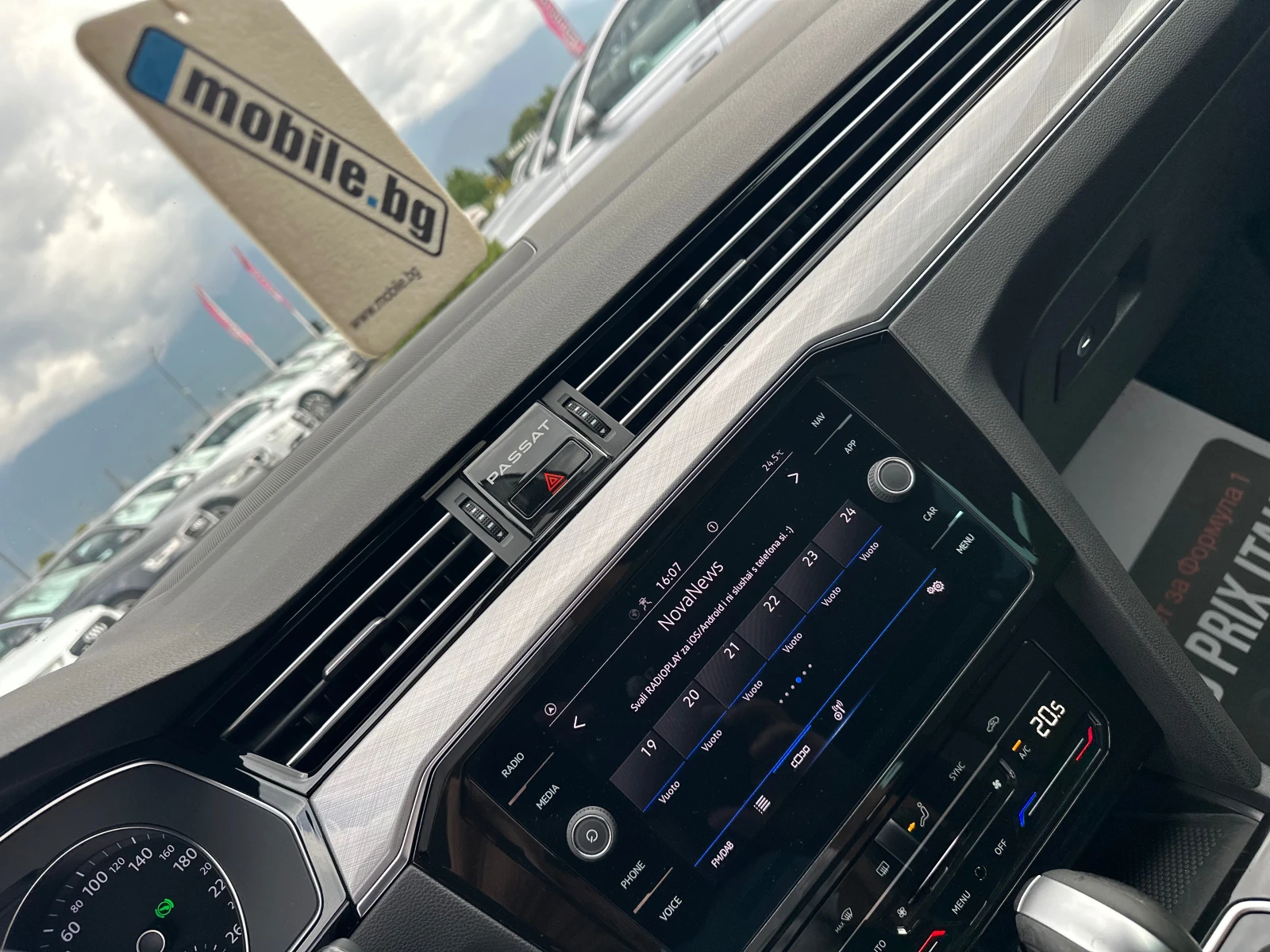VW Passat FACE* COMFORT LINE * LED* NAVI* TOP* , снимка 15 - Автомобили и джипове - 55123362
