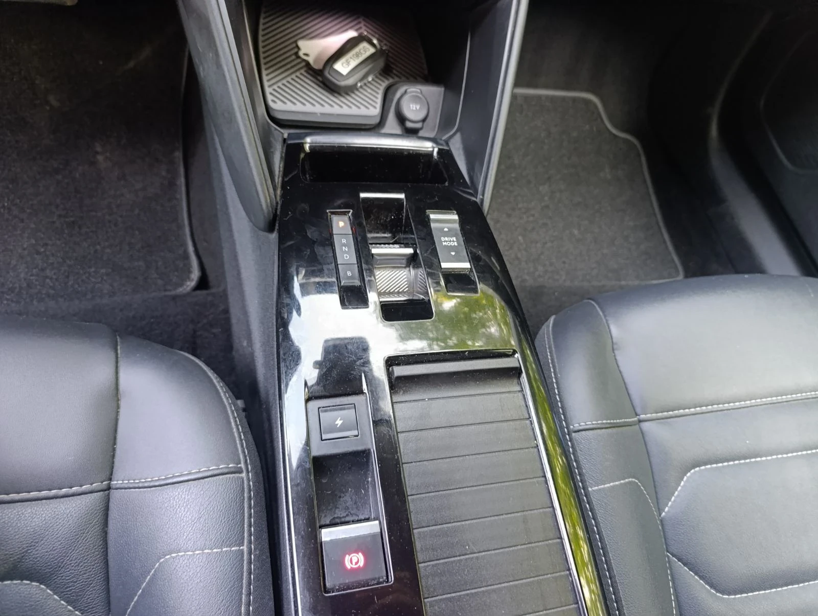 Citroen C4 Електрически , снимка 12 - Автомобили и джипове - 55557574