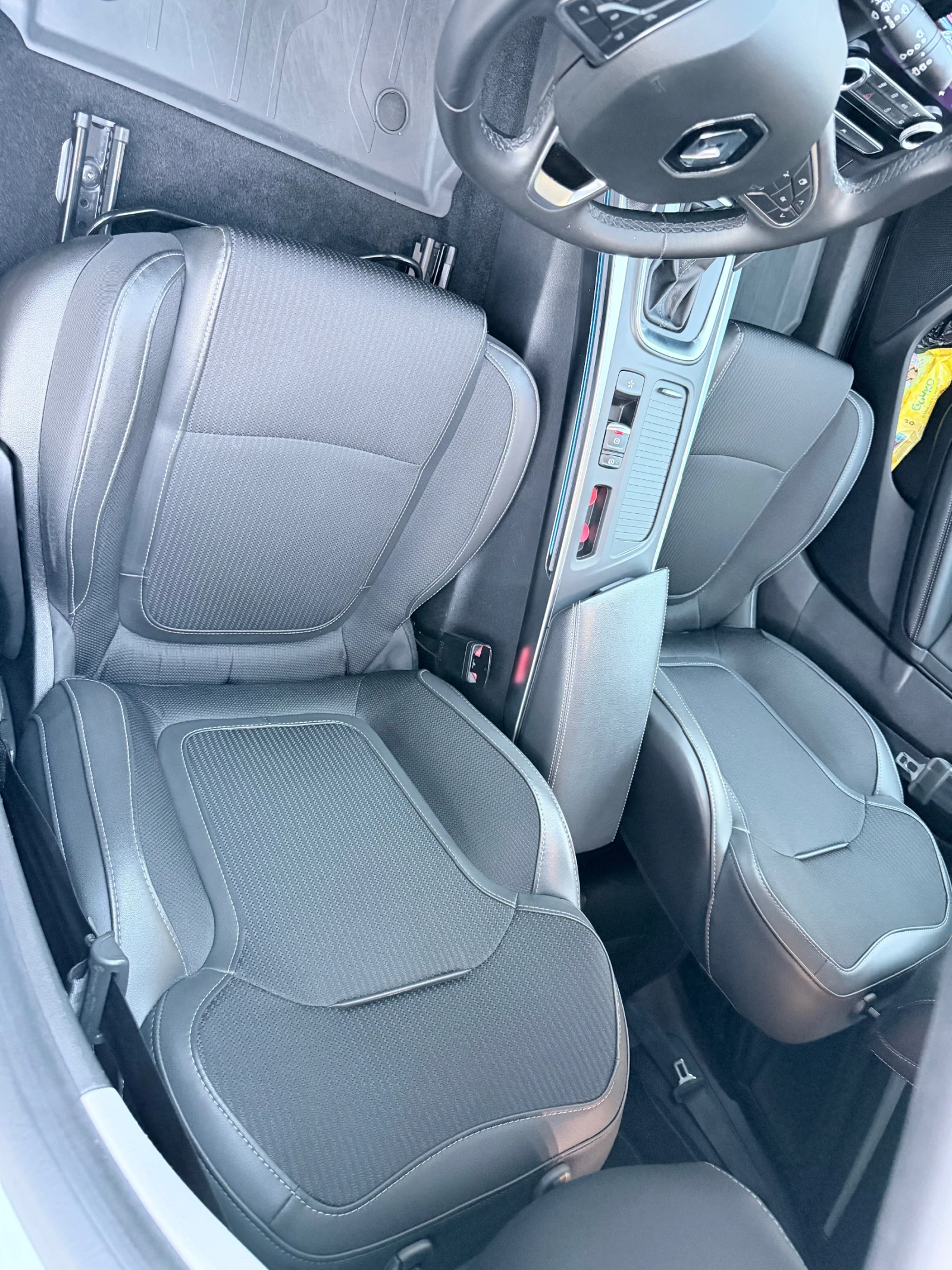 Renault Megane 1.5DCI Techno , снимка 6 - Автомобили и джипове - 55630251
