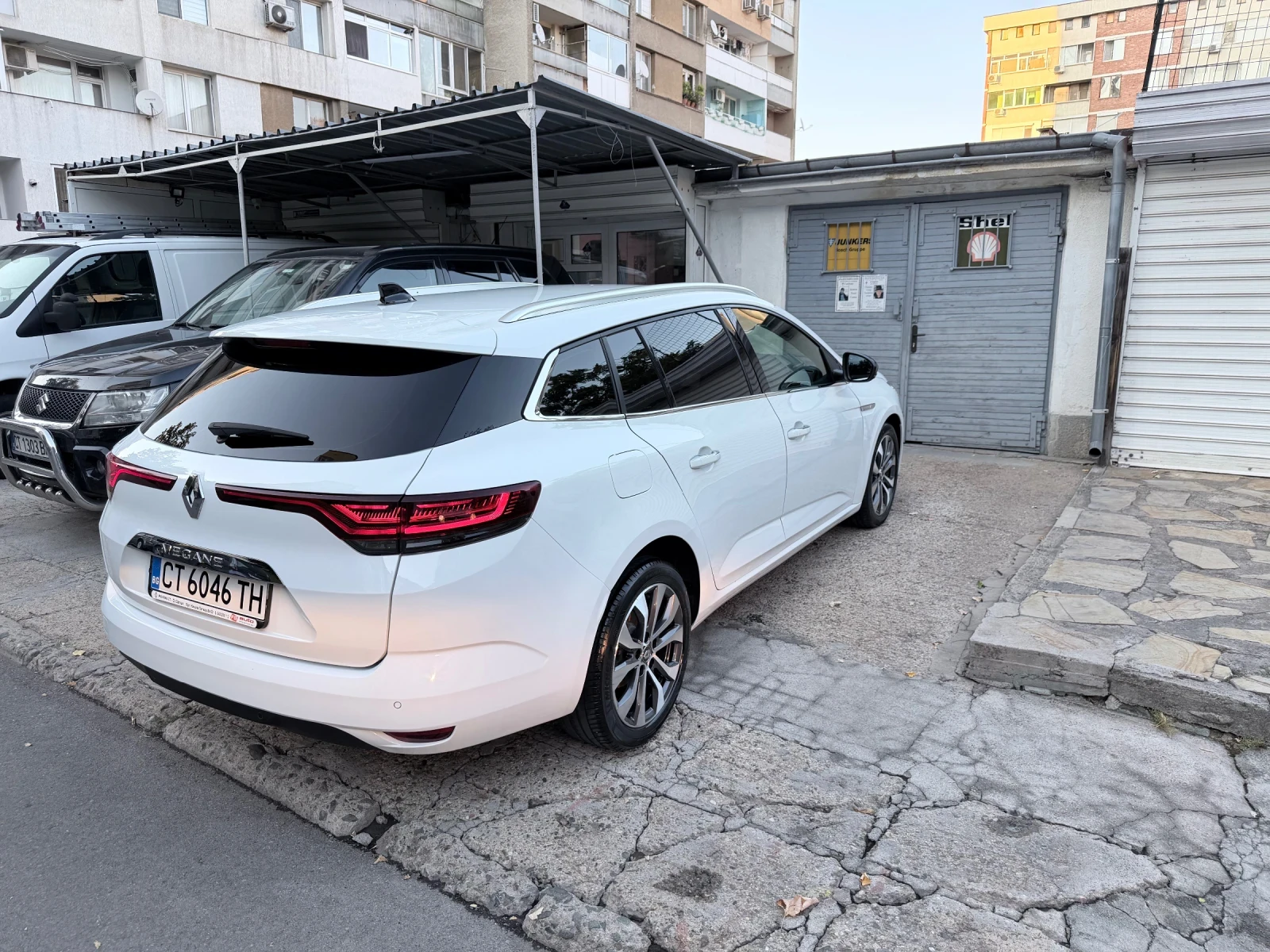Renault Megane 1.5DCI Techno , снимка 3 - Автомобили и джипове - 55630251