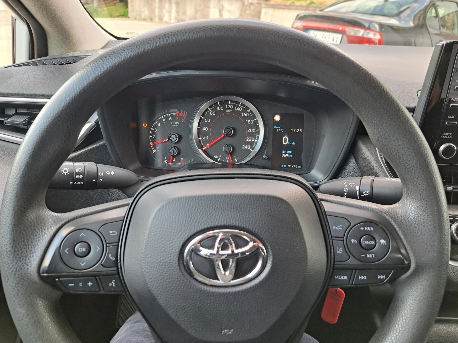 Toyota Corolla 1.5i+ ГАЗ* LPG* 2022г., снимка 15 - Автомобили и джипове - 56205999