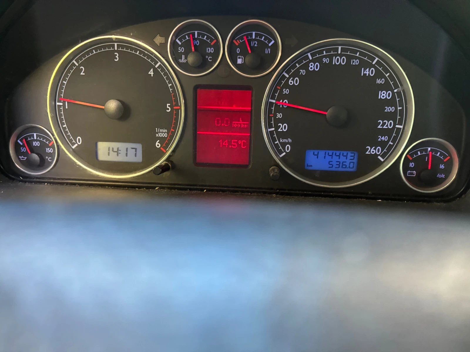 VW Sharan 1, 9 TDI, снимка 15 - Автомобили и джипове - 56347217