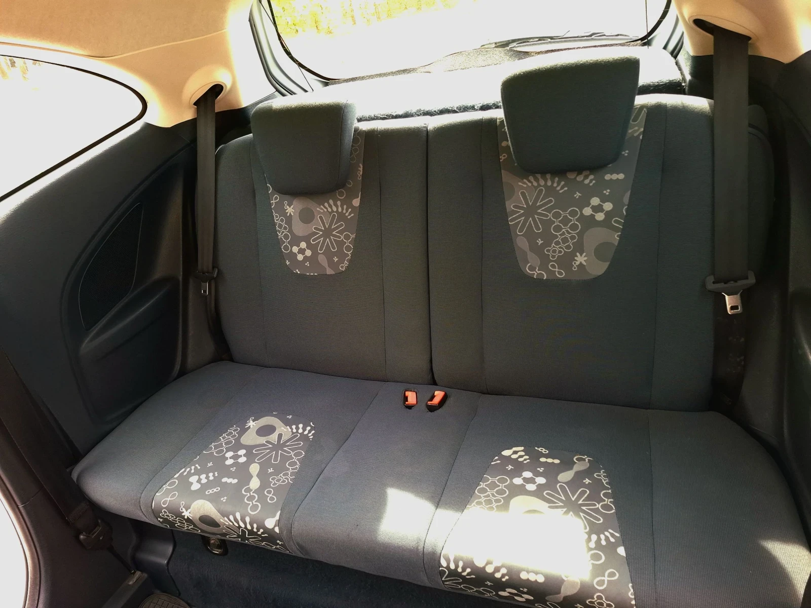 Ford Ka, снимка 12 - Автомобили и джипове - 56547080