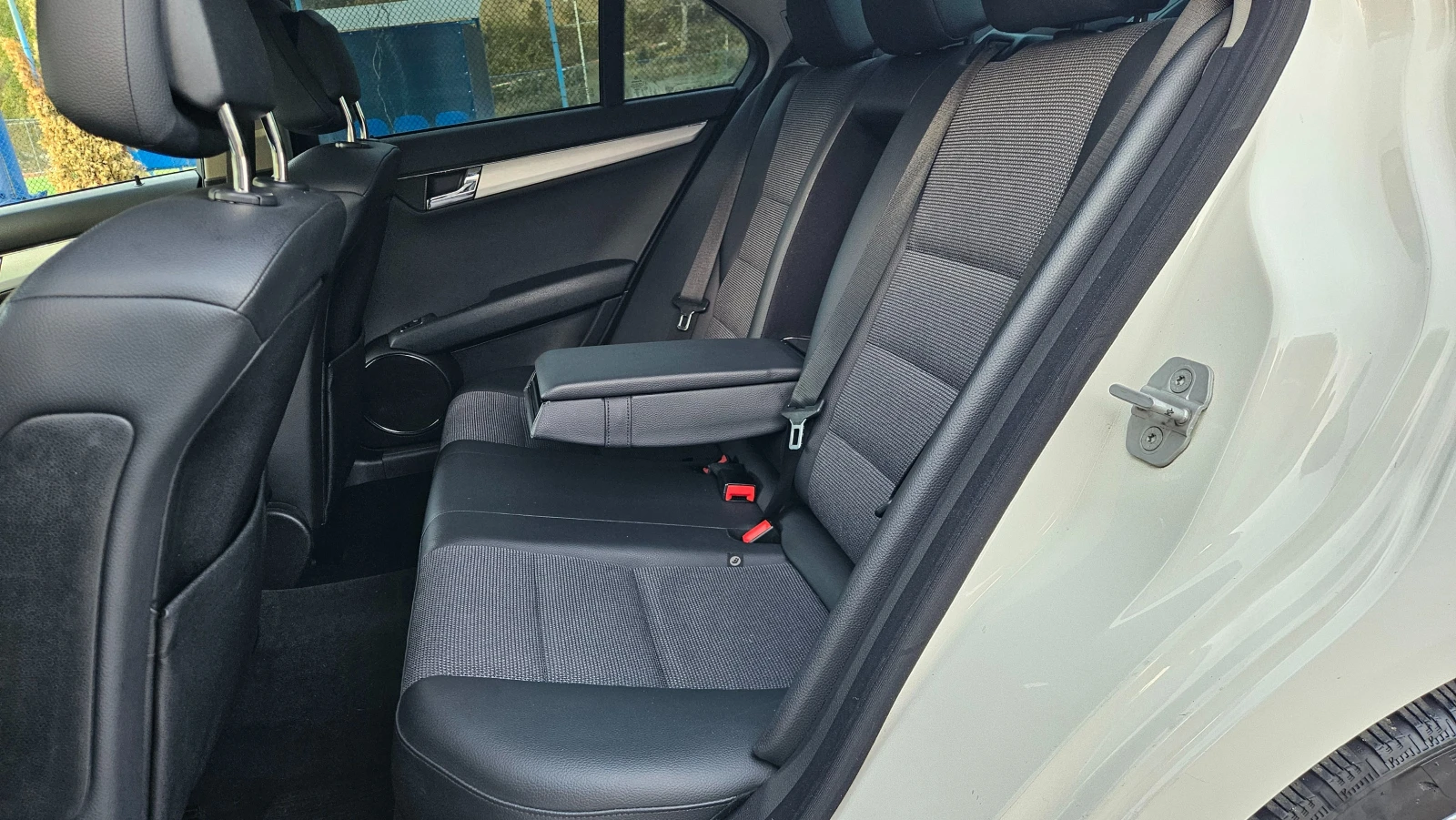 Mercedes-Benz C 320 Cdi AVANGARDE/KOJA/KLIMATRON/NAVIG/AVTOMAT | Mobile.bg � ����������� 13