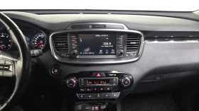 Kia Sorento 2.2* KEYLESS* ПОДГРЕВ ВОЛАН* ЕЛ. БАГАЖНИК* КРАЙНА , снимка 14