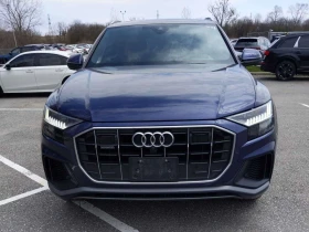������ Audi Q8