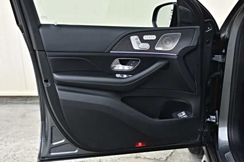 Mercedes-Benz GLE Coupe 400D 4M 3xTV AMG Optik 360 4DBURMESTER PANO, снимка 15 - Автомобили и джипове - 51841277