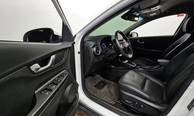 Hyundai Kona Gasoline 2.0 2WD Inspiration, снимка 10 - Автомобили и джипове - 52112863