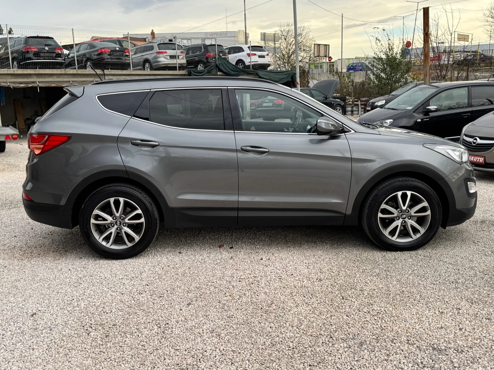 Hyundai Santa fe ПЕРФЕКТНА - изображение 4