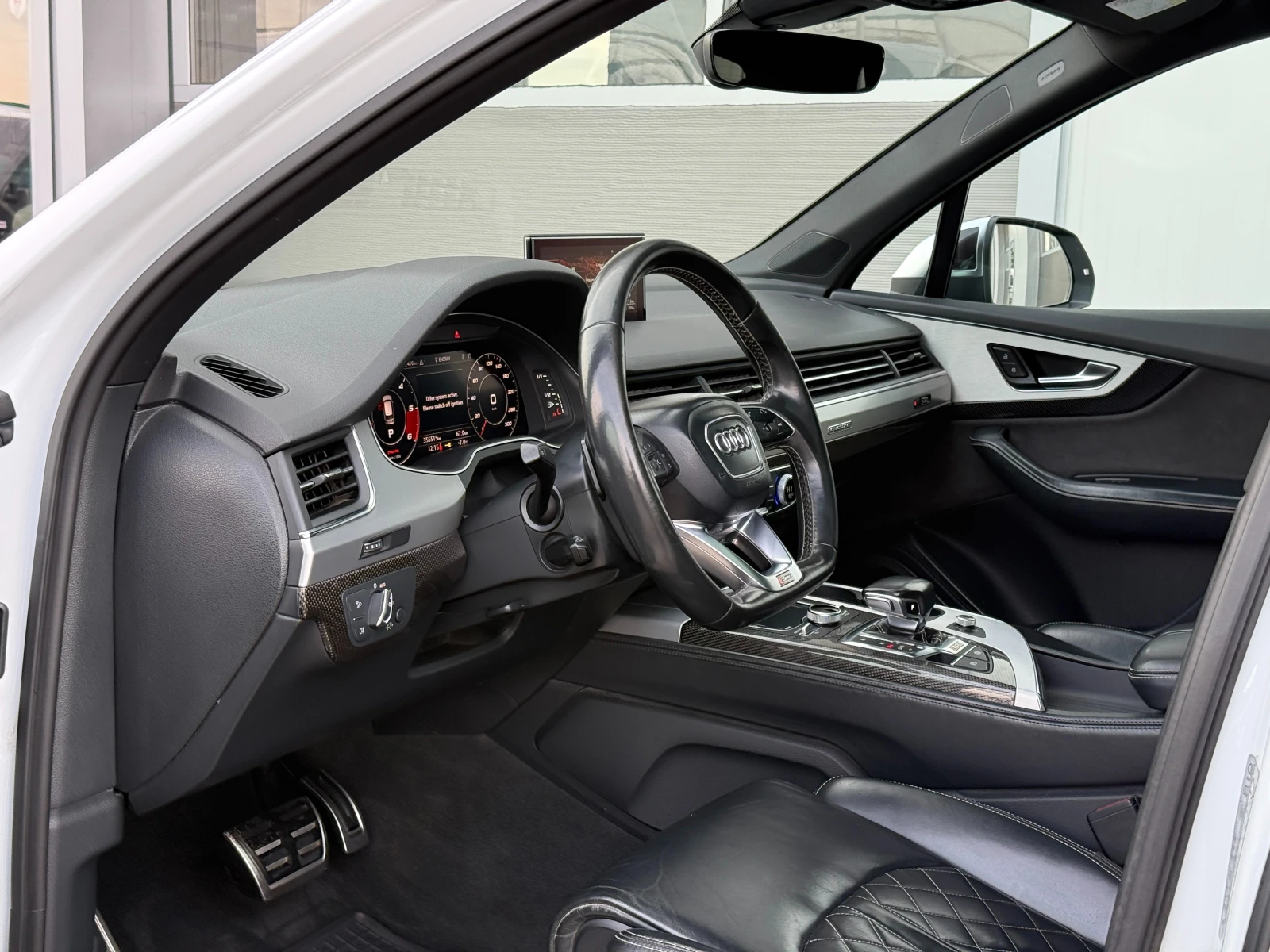 Audi SQ7  - изображение 7