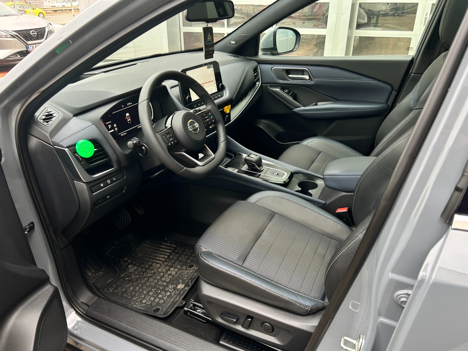 Nissan Qashqai 1.3 DDT Tekna A/T | Mobile.bg � ����������� 4
