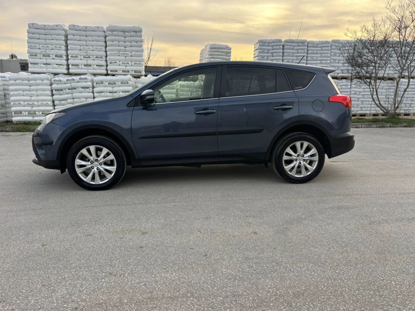 Toyota Rav4 2.0 БЕНЗИН 4Х4 - изображение 4